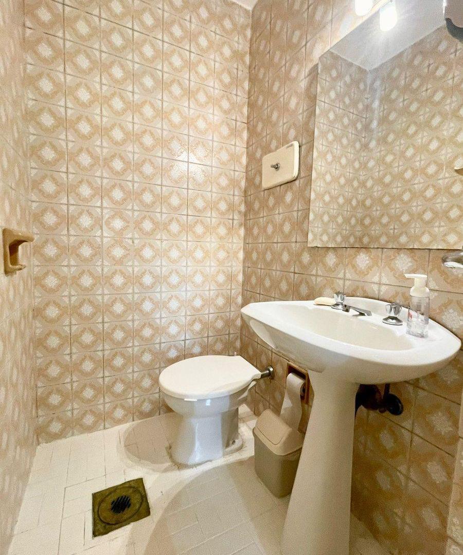 Foto de LOCAL COMERCIAL EN VENTA CON RENTA PUNTA DEL ESTE, imagen 5