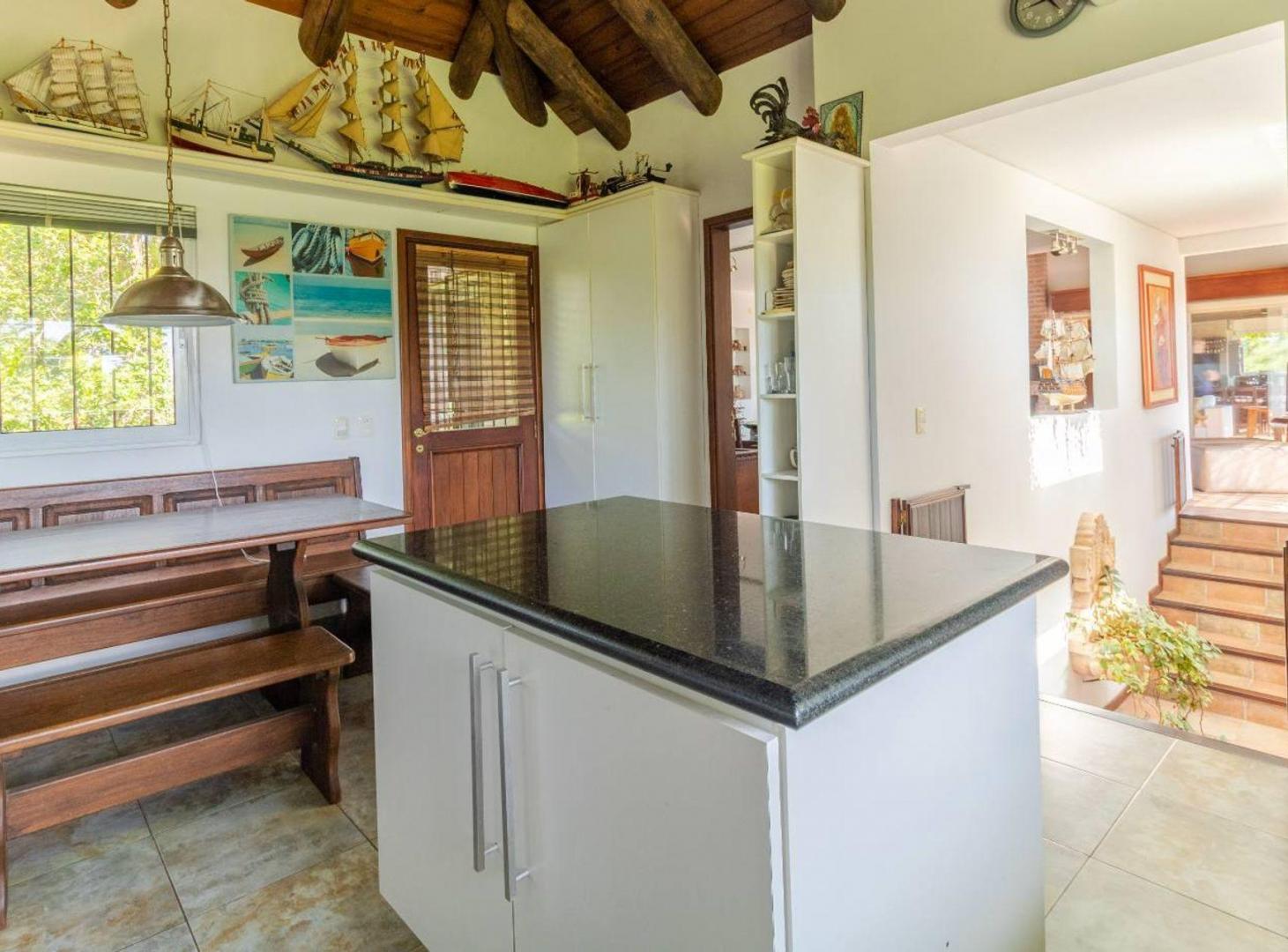 Foto de Casa en venta de 4 dormitorios en Punta Ballena, imagen 2