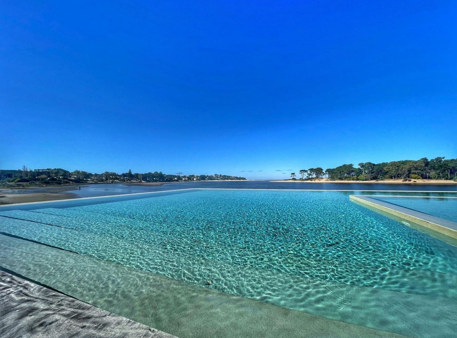 Foto de Venta de apartamento en La Barra frente al mar, imagen 1