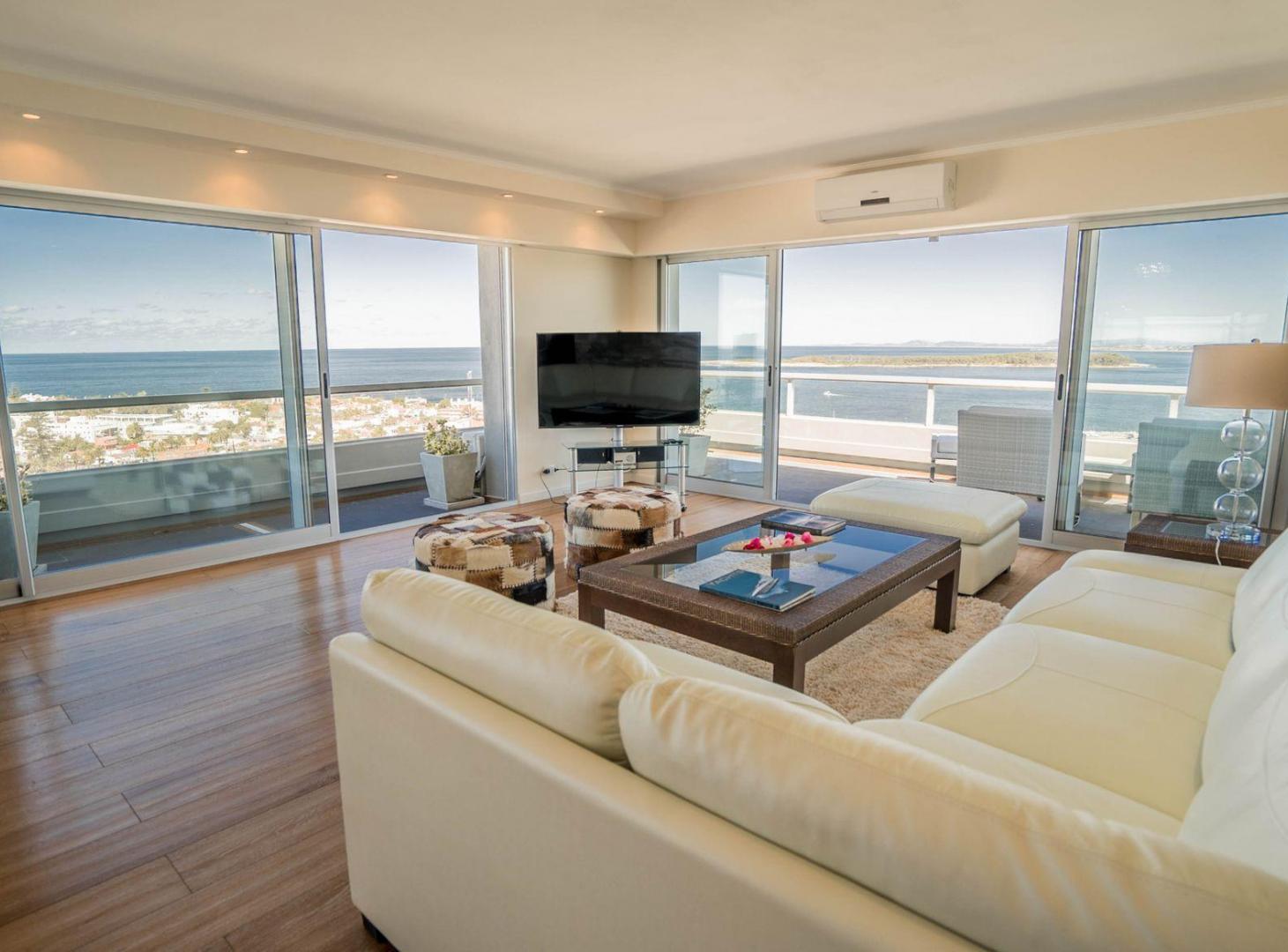 Foto de DEPARTAMENTO PENTHOUSE EN VENTA VISTA 180 GRADOS, imagen 1