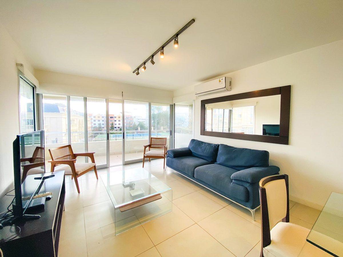 Foto de Apartamento en venta Playa Mansa 3 dormitorios, imagen 1