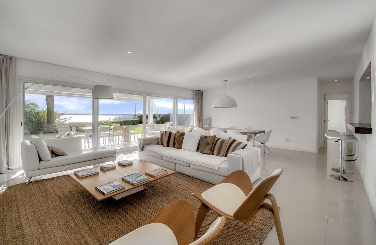 Foto de VENTA EN PUNTA BALLENA 3 DORMITORIOS CON PISCINA, imagen 3