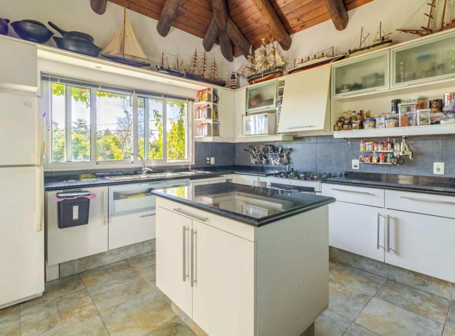 Foto de Casa en venta de 4 dormitorios en Punta Ballena, imagen 1
