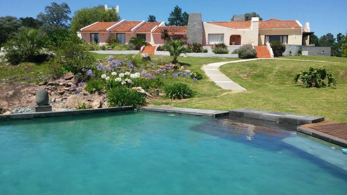 Foto de CHACRA EN VENTA 6 SUITE DE LUJO EN RUTA 12, imagen 3