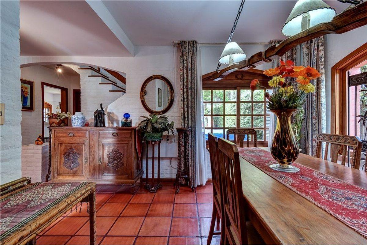 Foto de CASA VENTA PORTEZUELO PUNTA BALLENA 150 M DEL MAR, imagen 4