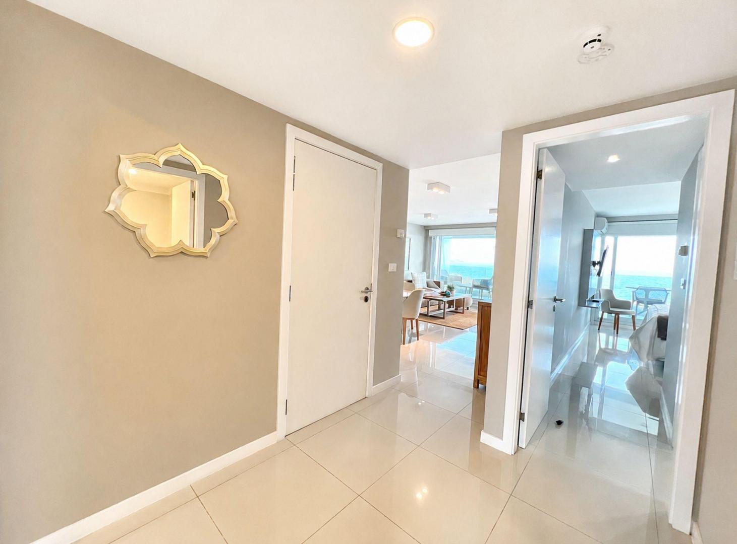Foto de Venta apartamento 2 suites+dependencia Playa Mansa, imagen 5