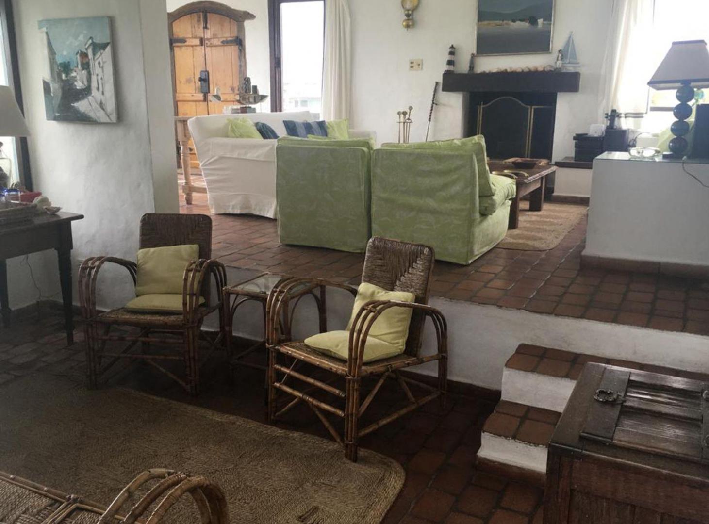 Foto de Venta Casa Montoya 1era. fila, ideal inversión., imagen 1