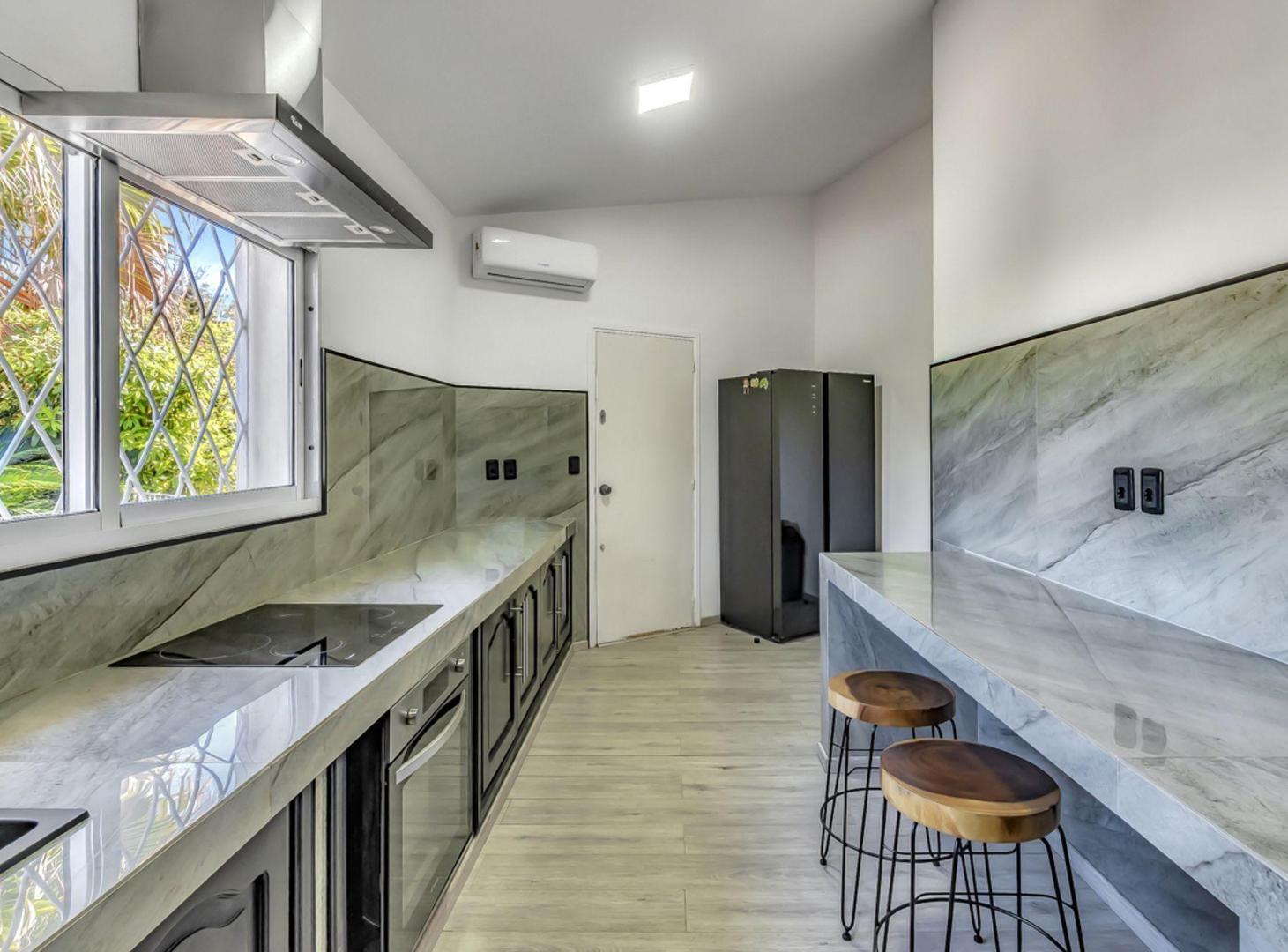 Foto de CASA EN VENTA A PASOS DEL MAR PINARES PLAYA MANSA, imagen 5