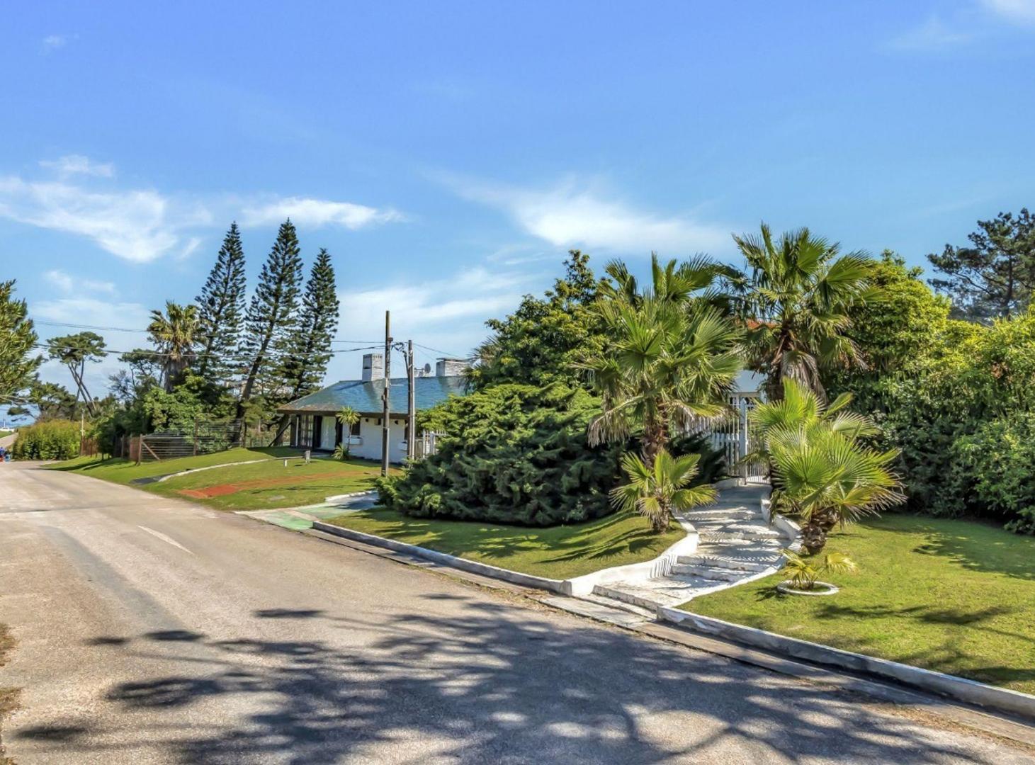 Foto de CASA EN VENTA A PASOS DEL MAR PINARES PLAYA MANSA, imagen 4
