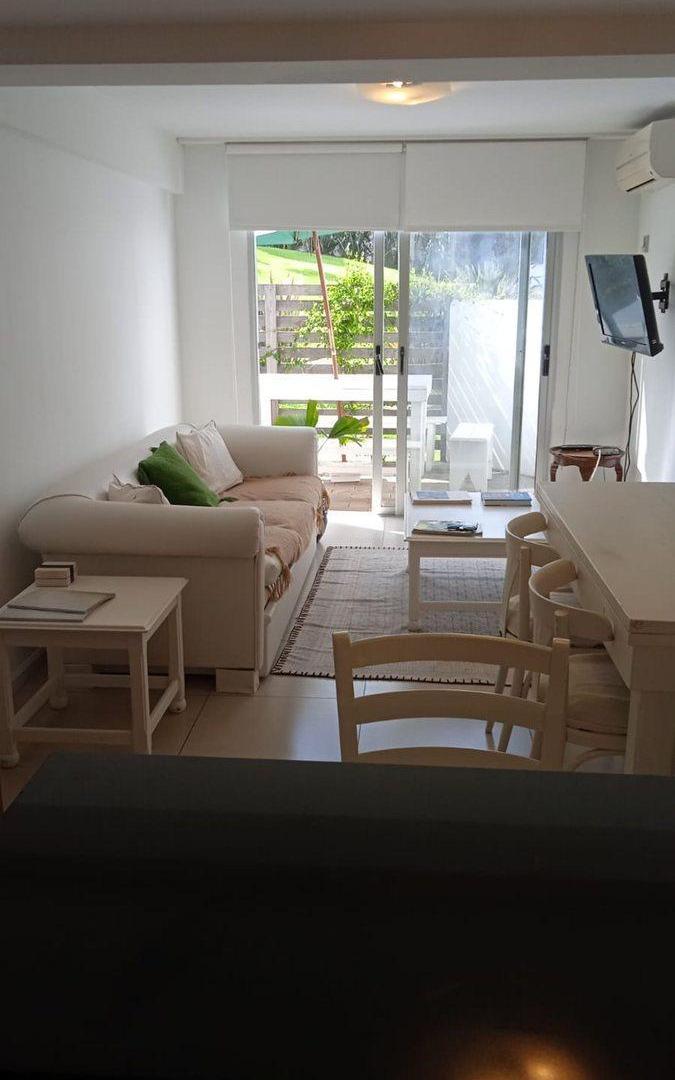 Foto de Alquiler, Montoya, 2 suites , mucama y piscina., imagen 4