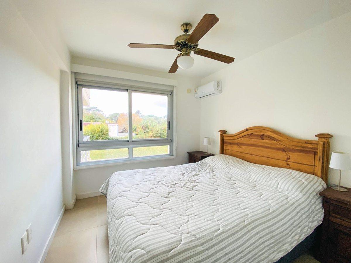 Foto de Apartamento en venta Mansa 1 dorm con parrillero, imagen 2