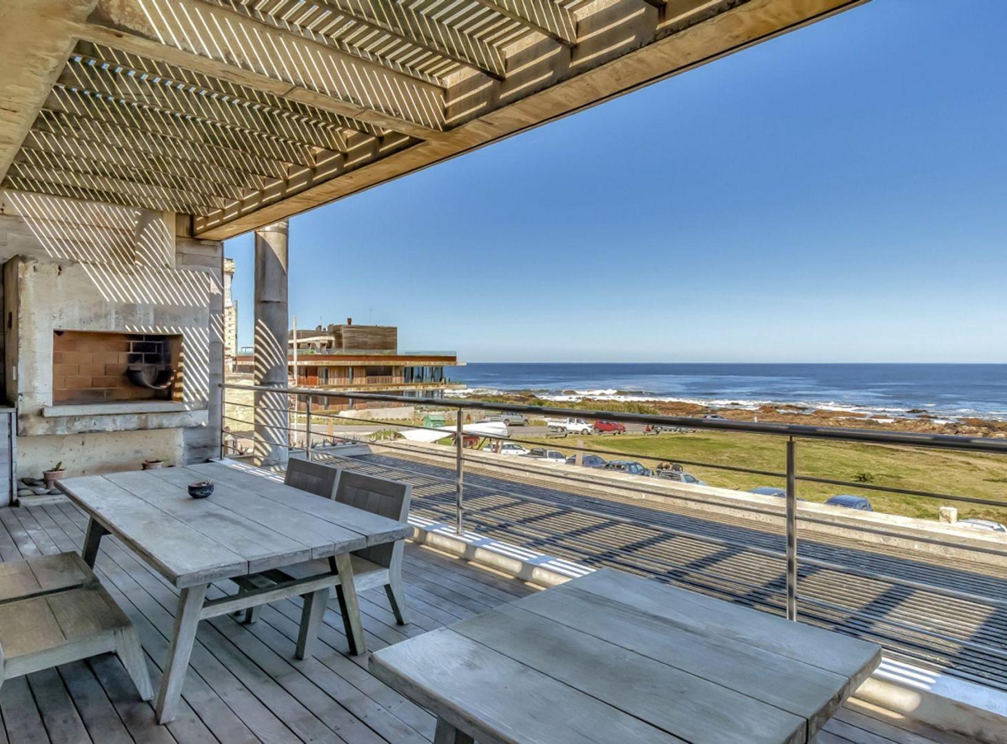 Foto de APARTAMENTO EN VENTA FRENTE AL MAR 3 DORMITORIOS, imagen 1