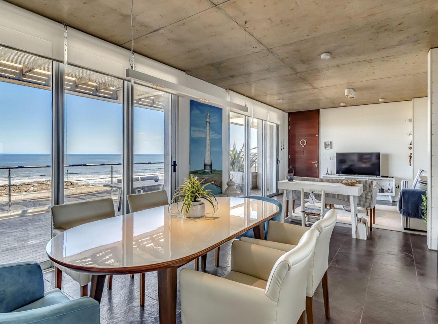 Foto de APARTAMENTO EN VENTA FRENTE AL MAR 3 DORMITORIOS, imagen 5
