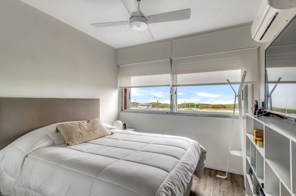 Foto de Venta Apartamento de 2 Dormitorios Frente al Mar!, imagen 5