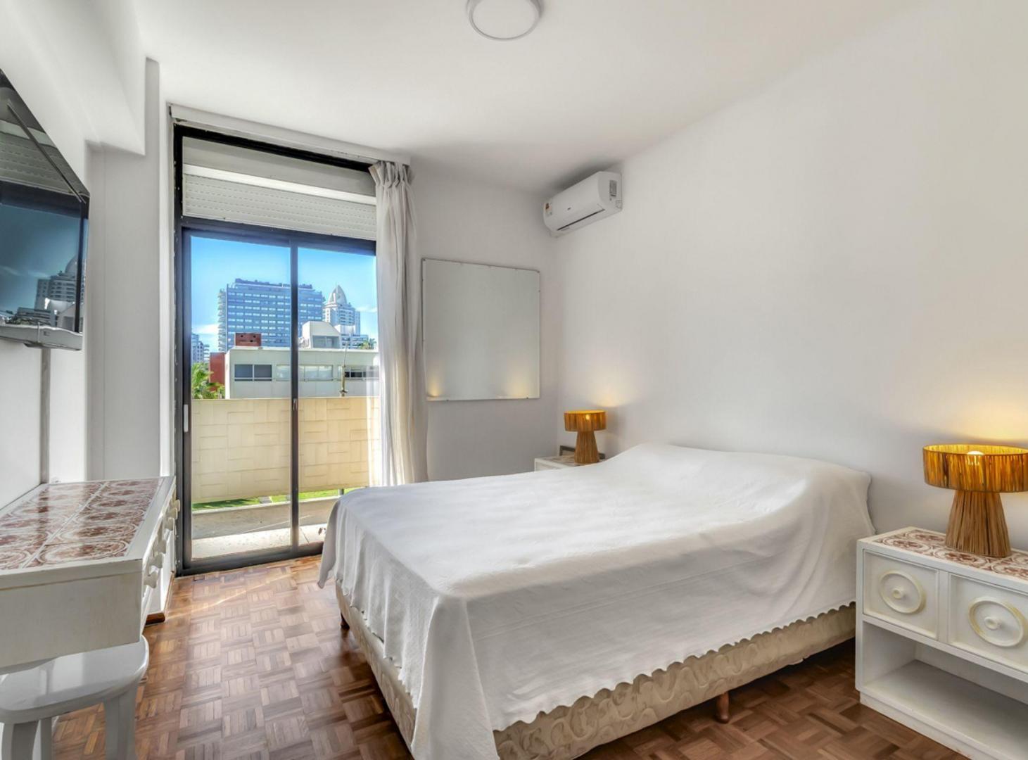 Foto de VENTA APARTAMENTO GARAJE AIDY GRILL PUNTA DEL ESTE, imagen 4