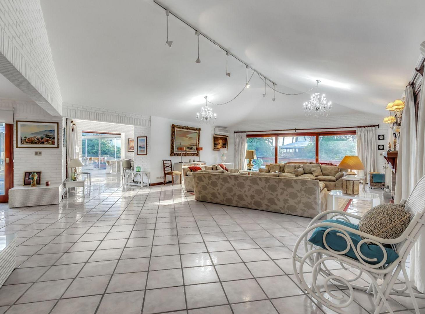 Foto de CASA ALQUILER ANUAL PLAYA MANSA PUNTA DEL ESTE, imagen 4