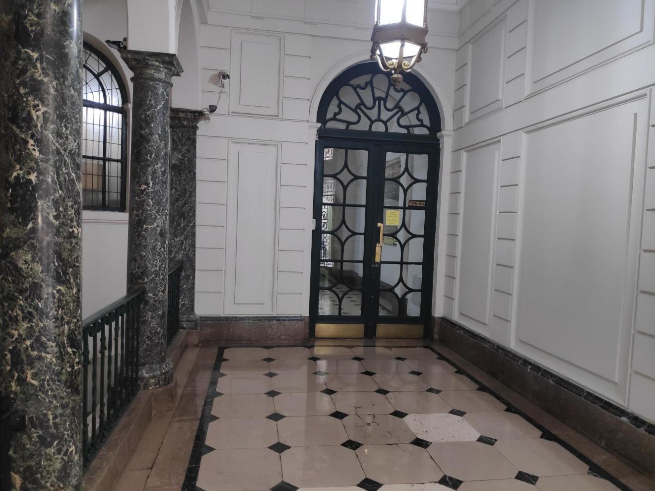 Foto de EDIFICIO HISTORICO sobre la AV. DIAGONAL NORTE, imagen 5