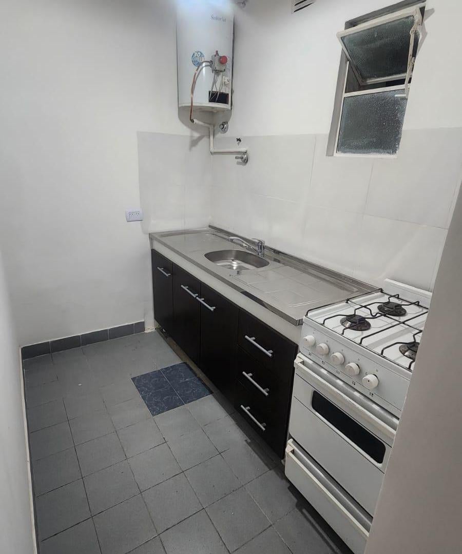 Departamento de 40 m² con 1 ambiente en venta o alquiler, en San Cristobal
