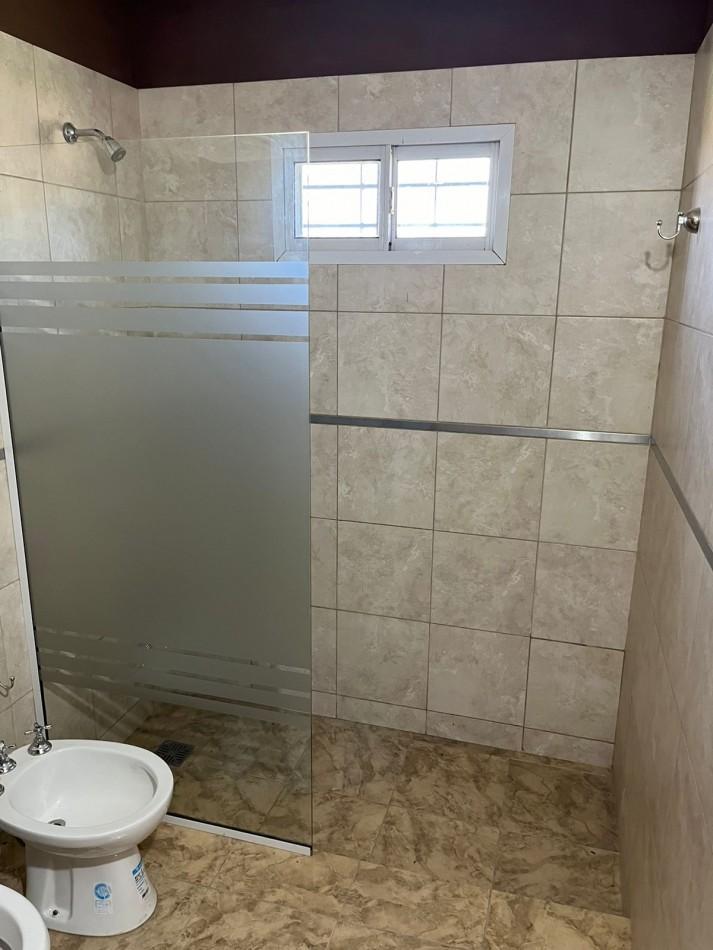 Moderna y Amplia Propiedad Zona Peaje Sauce Viejo 4