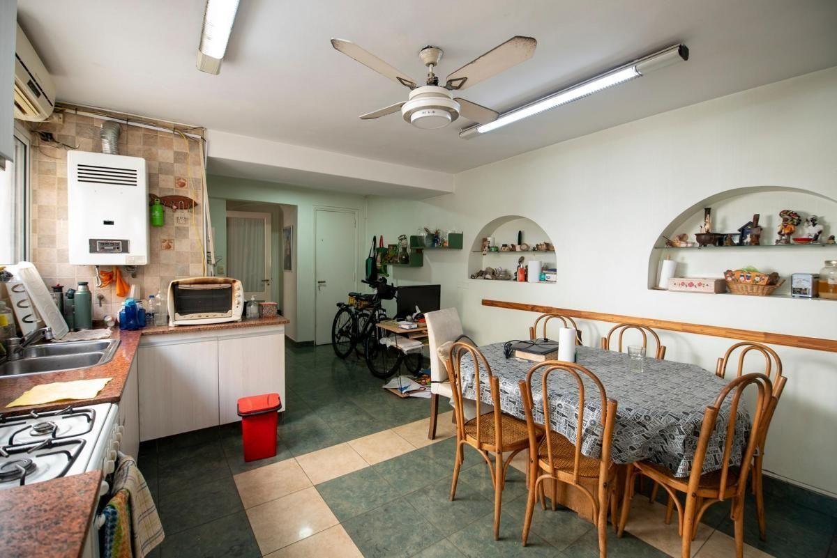 Venta de PH 6 Amb C/terraza, Parrilla y Quincho en Caballito 1