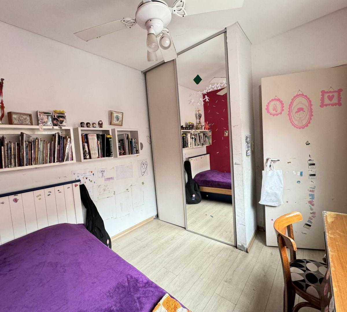 Venta de Casa 4 Ambientes C/cochera Patio Jardín y Parrilla 3