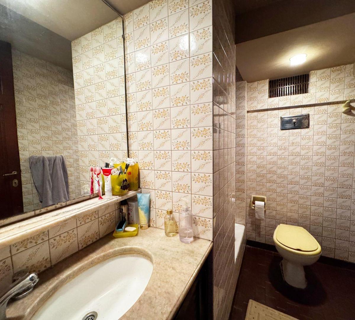 Venta de Casa 5 Ambientes en El Barrio Ingles - Caballito 1