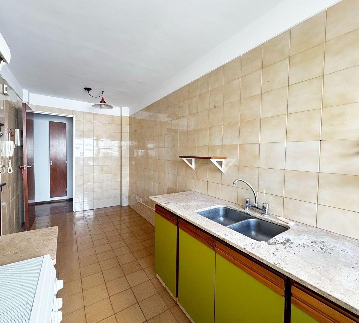Venta de Departamento 3 Ambientes con Cochera en Caballito 2