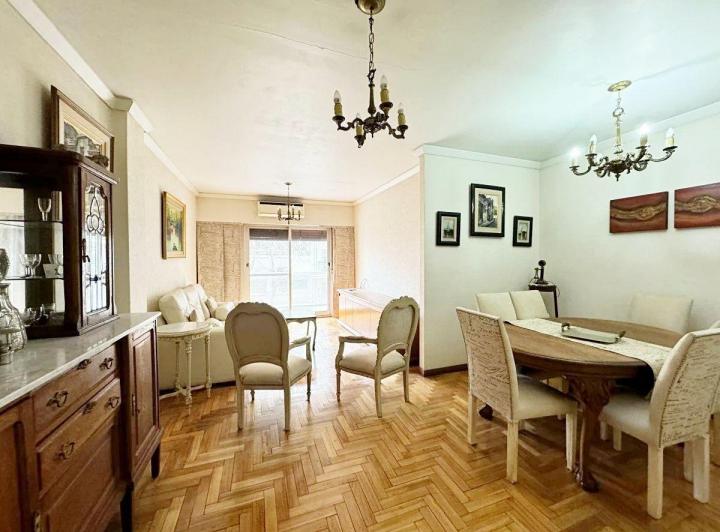 Venta de Departamento 4 Ambientes Con Dependencia y Cochera en Caballito 5