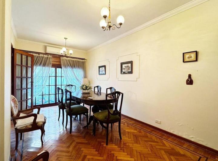 Venta de Casa 6 ambientes Con Cochera, SUM, Terraza y Parrilla en el Barrio Inglés Caballito 4