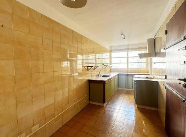 Venta de Departamento 3 ambientes con Dependencia, Cochera y Baulera en Caballito 4