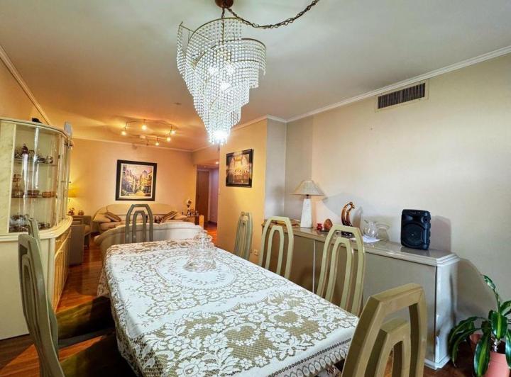Venta de departamento 4 ambientes Con Dependencia y Cochera en Caballito 4