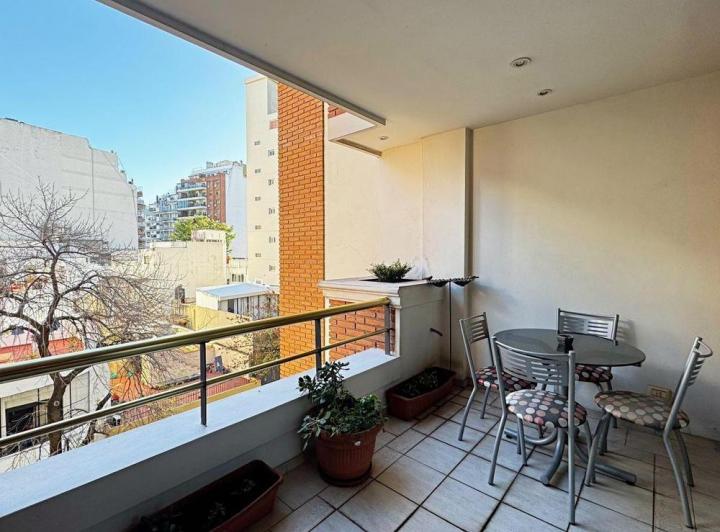 Venta de departamento 4 ambientes Con Dependencia y Cochera en Caballito 5