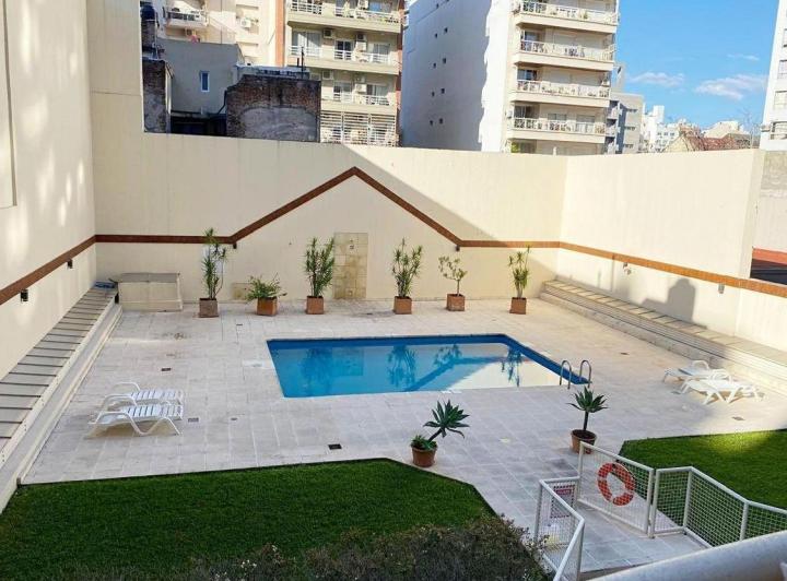 Venta de Departamento 4 ambientes Con Dependencia y Cochera en Caballito 3