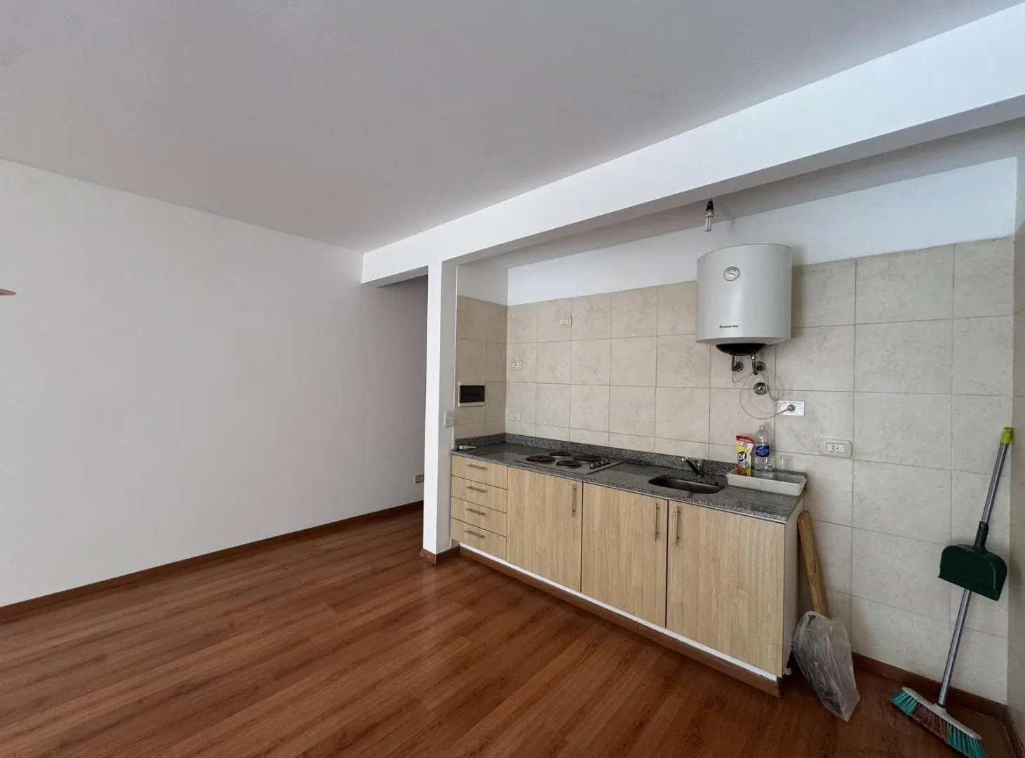 Venta de Departamento Monoambiente en Piso Alto con SUM y PILETA en Almagro 3