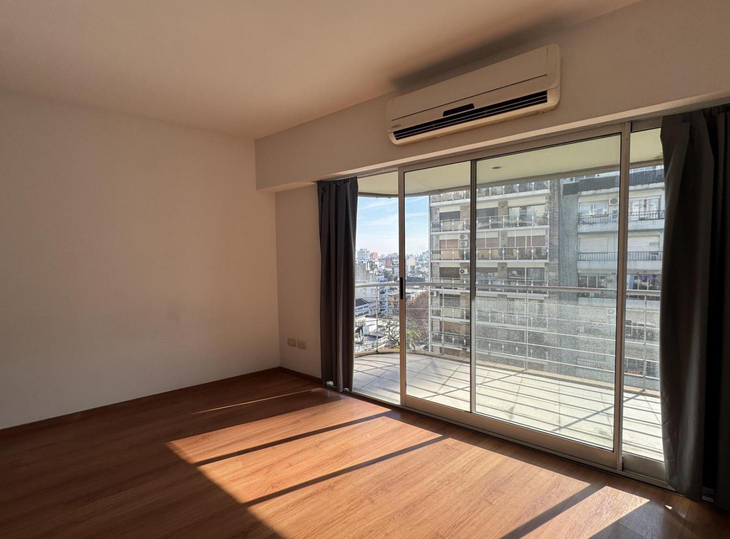 Foto de Venta de Departamento Monoambiente en Piso Alto con SUM y PILETA en, imagen 2