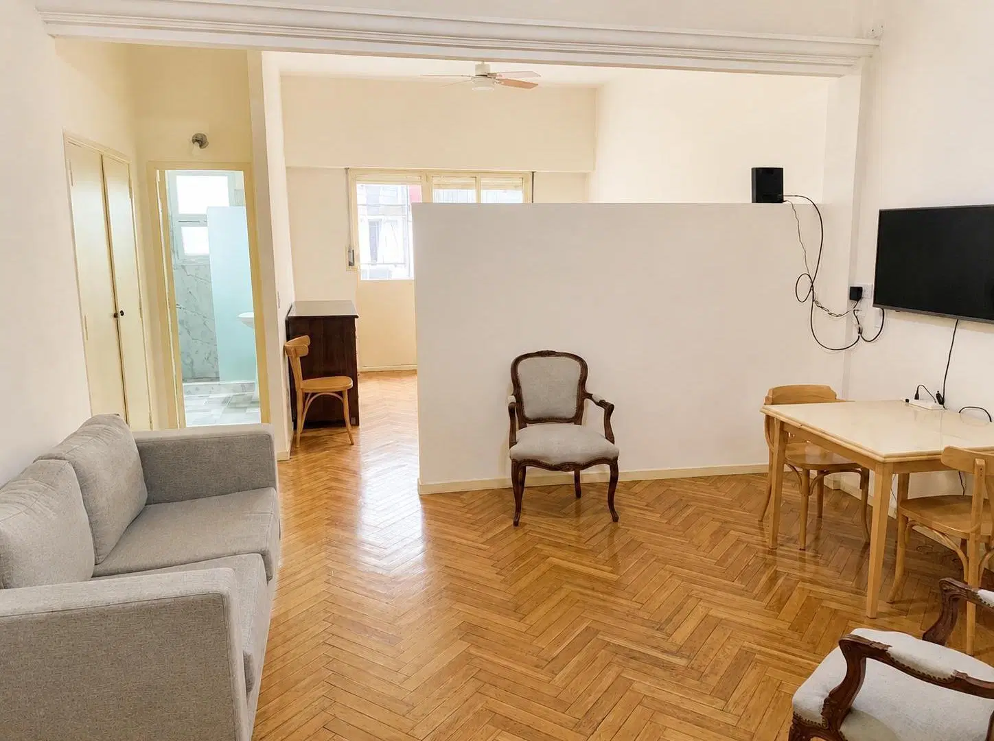 Venta de Departamento Monoambiente Divisible Reciclado A NUEVO en Recoleta 2