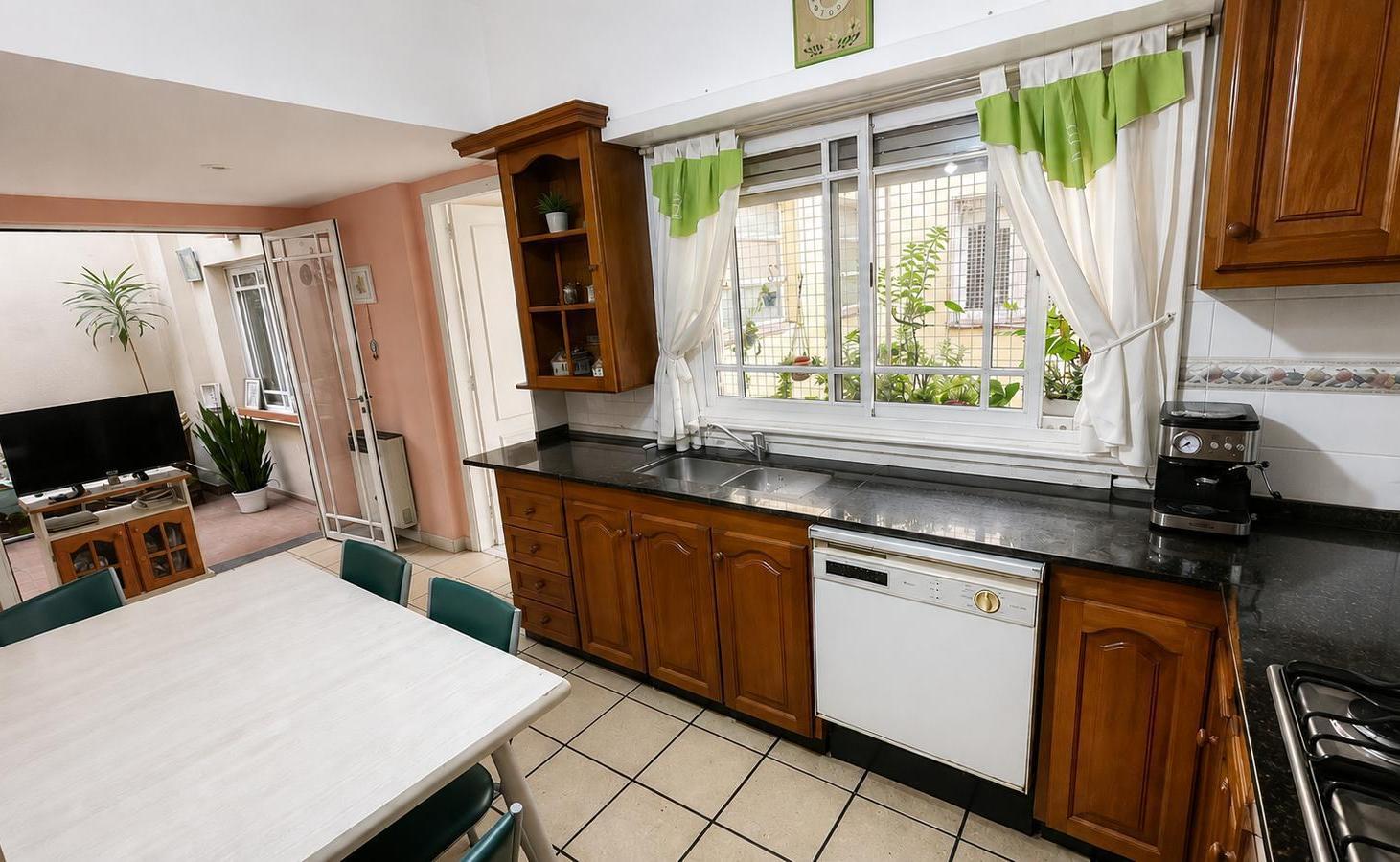 Foto de Venta de PH 4 ambientes con Quincho y Terraza en Caballito, imagen 1
