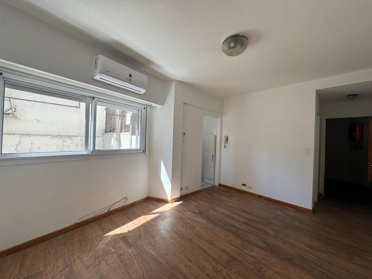 Foto de Alquiler de Departamento Monoambiente Piso Alto, Apto Profesional en, imagen 4