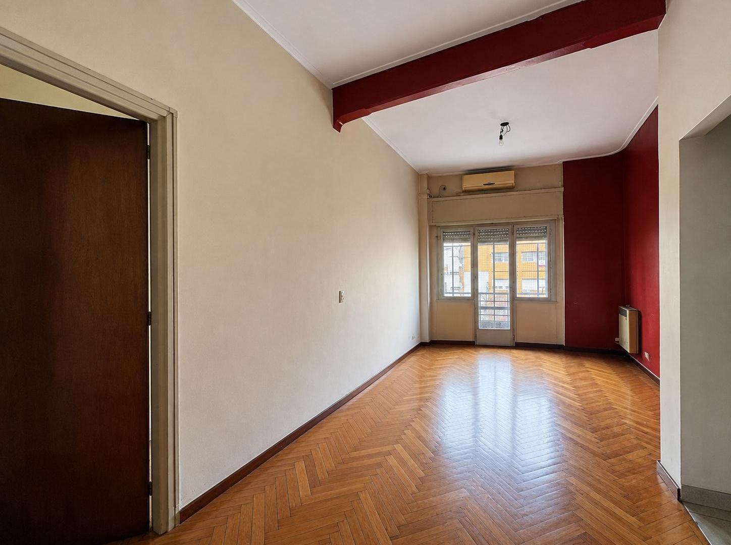 Foto de Venta de Departamento 4 Ambientes Con Dependencia en Caballito, imagen 3