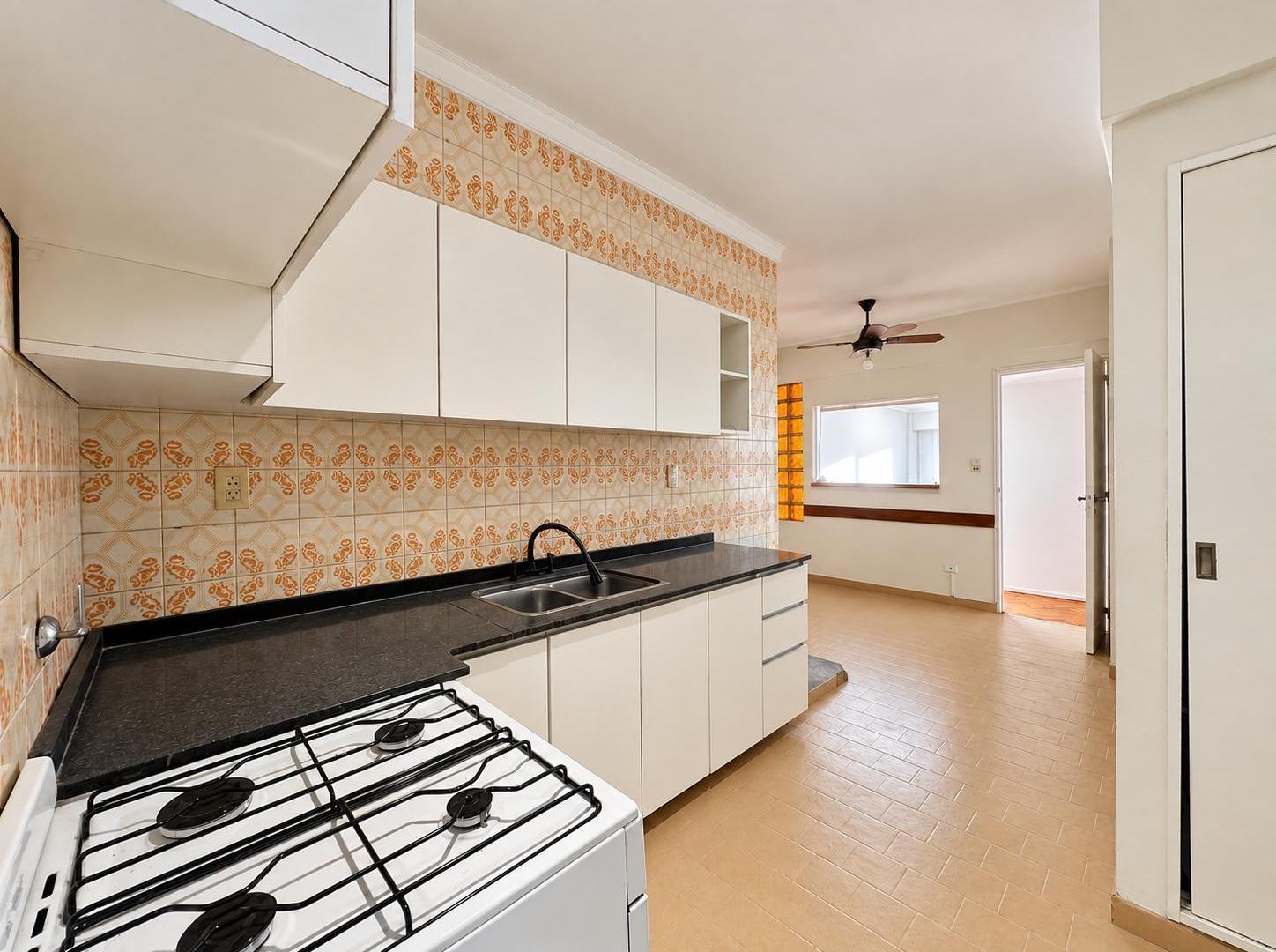 Foto de Venta de Departamento 3 Ambientes con Dependencia y Baulera en Caballito, imagen 1