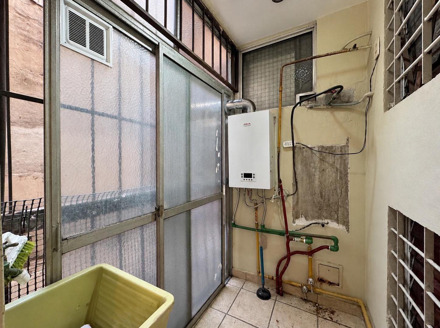 Foto de Venta de Departamento 3 Ambientes con Dependencia y Baulera en Caballito, imagen 4