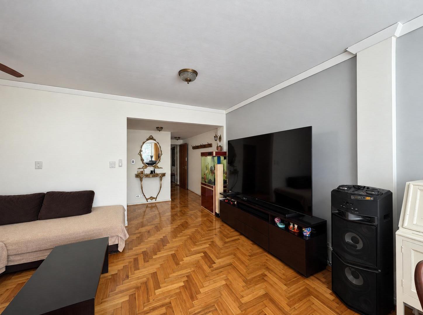 Foto de Venta de Departamento 4 Ambientes Con Dependencia y Cochera en Caballito, imagen 4