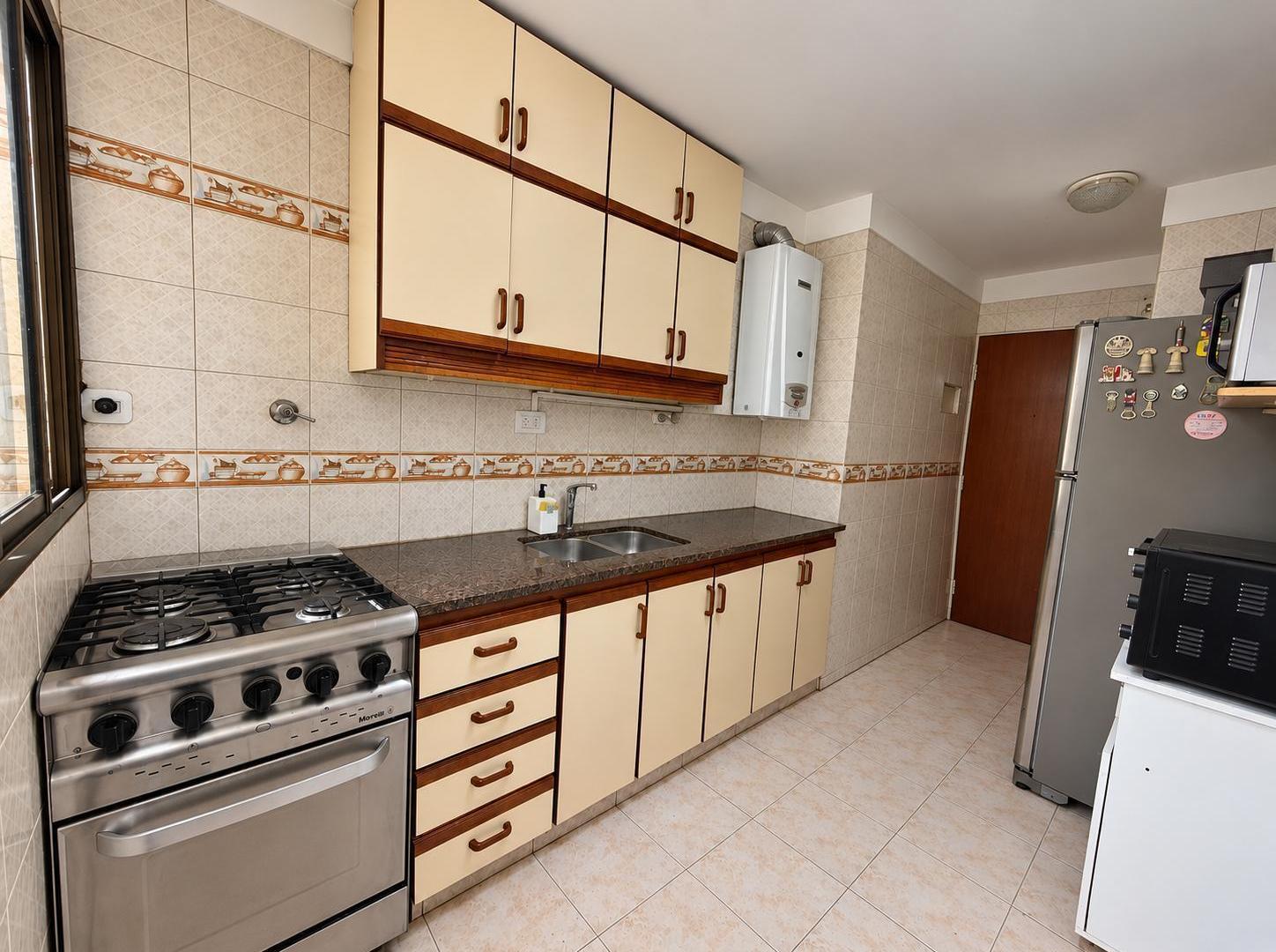 Foto de Venta de Departamento 4 Ambientes APTO CREDITO Piso Alto con Balcon, imagen 5
