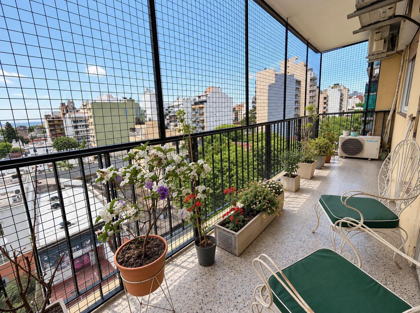 Foto de Venta de Departamento 4 Ambientes APTO CREDITO Piso Alto con Balcon, imagen 3