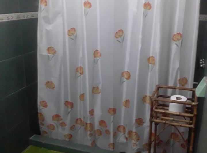 Alquilo casa con perfecto parque en la hermosa Villa Ventana
