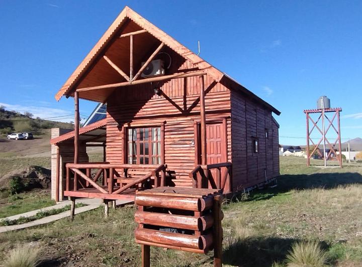 CABAÑA CON YACUZZI AL PIE DEL CERRO