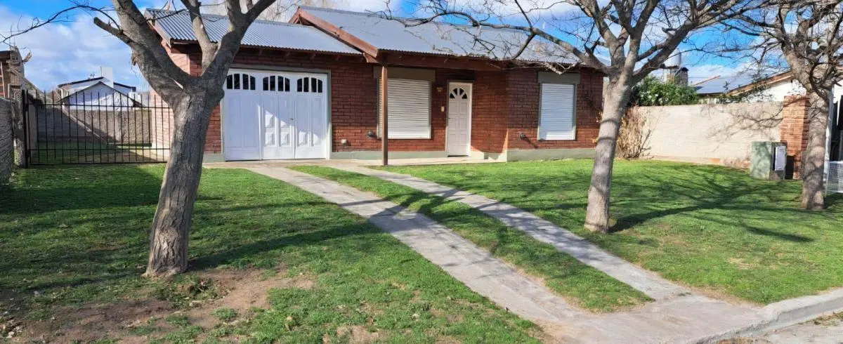 Hermosa propiedad en venta en Saldungaray 3