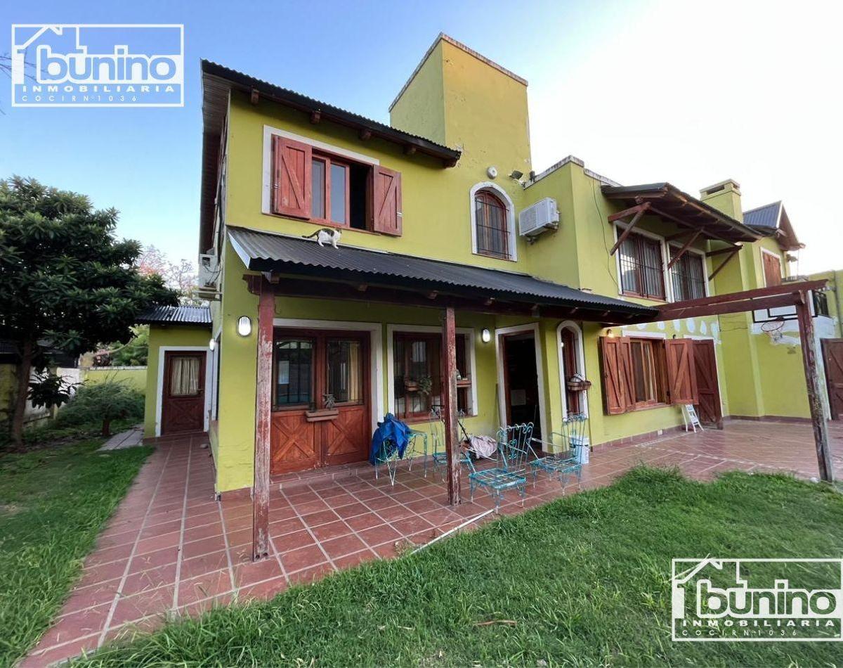 Casa en Venta en Baigorria - 4 Dorm.. a 50 m de La Costanera 1