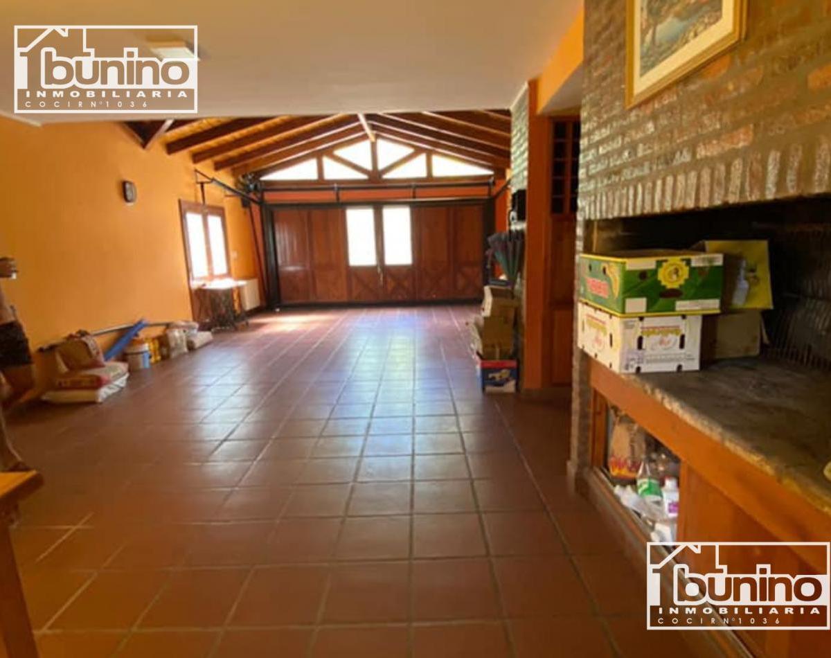 Casa en Venta en Baigorria - 4 Dorm.. a 50 m de La Costanera 4