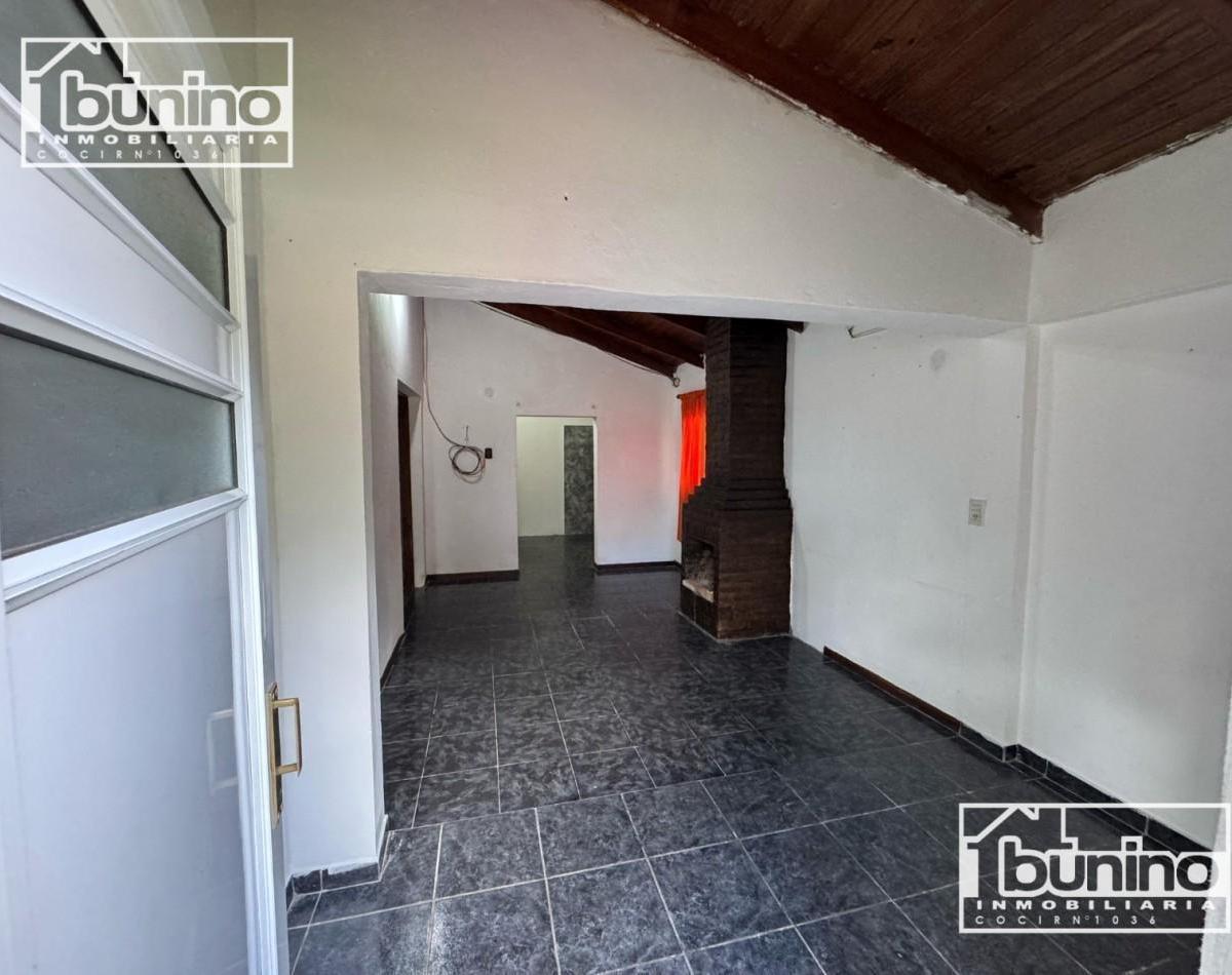 Casa en Venta, Apta Credito - 2 Dorm. + Comodin, Ibarlucea 3